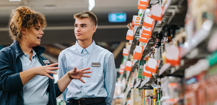 Billede til artiklen Hvad må unge lave på jobbet?